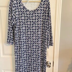 Lulu-B Navy and White Geometric Long Sleeve Dress